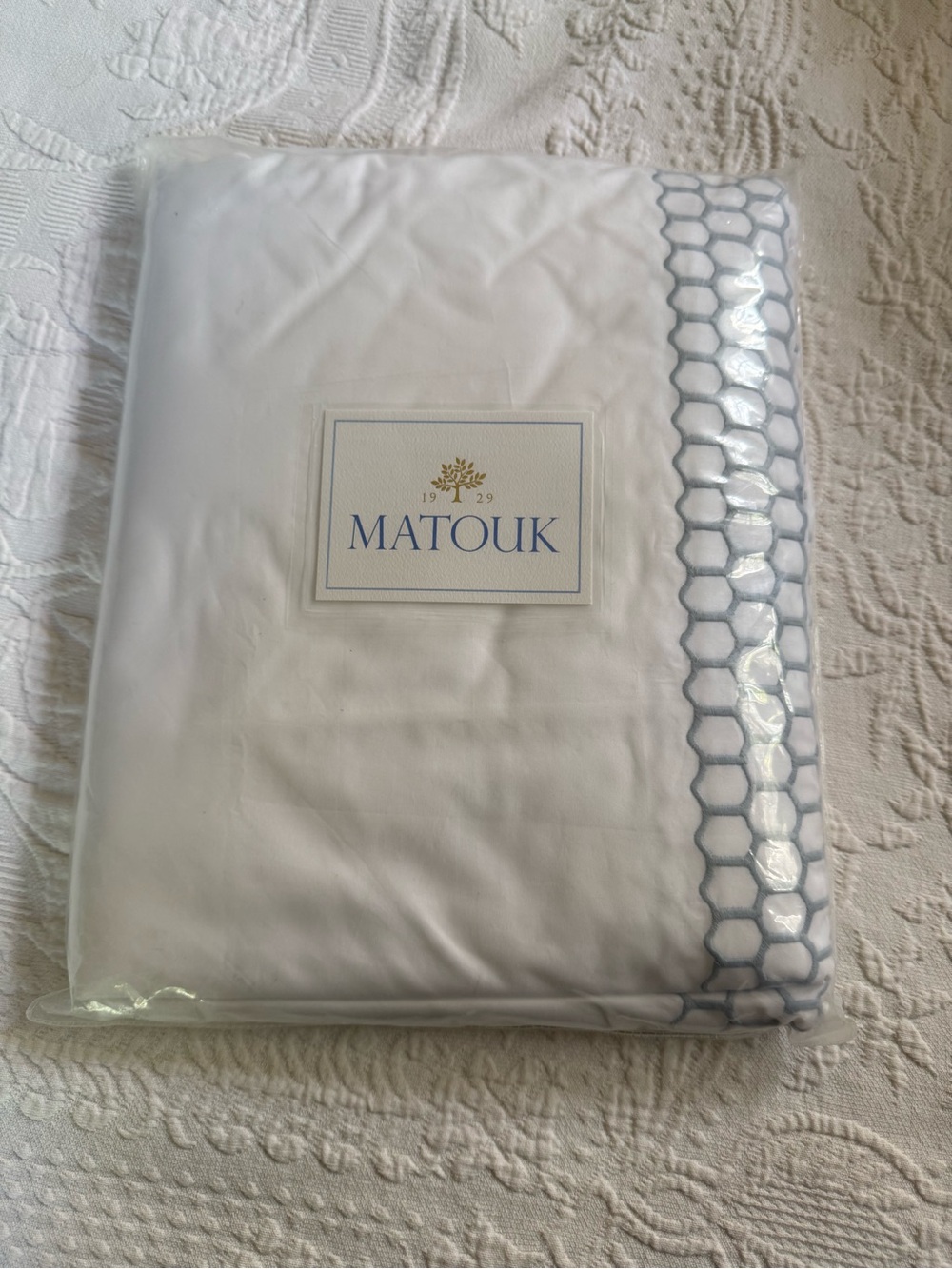 Matouk Full/Queen Duvet Liana-Wedgwood